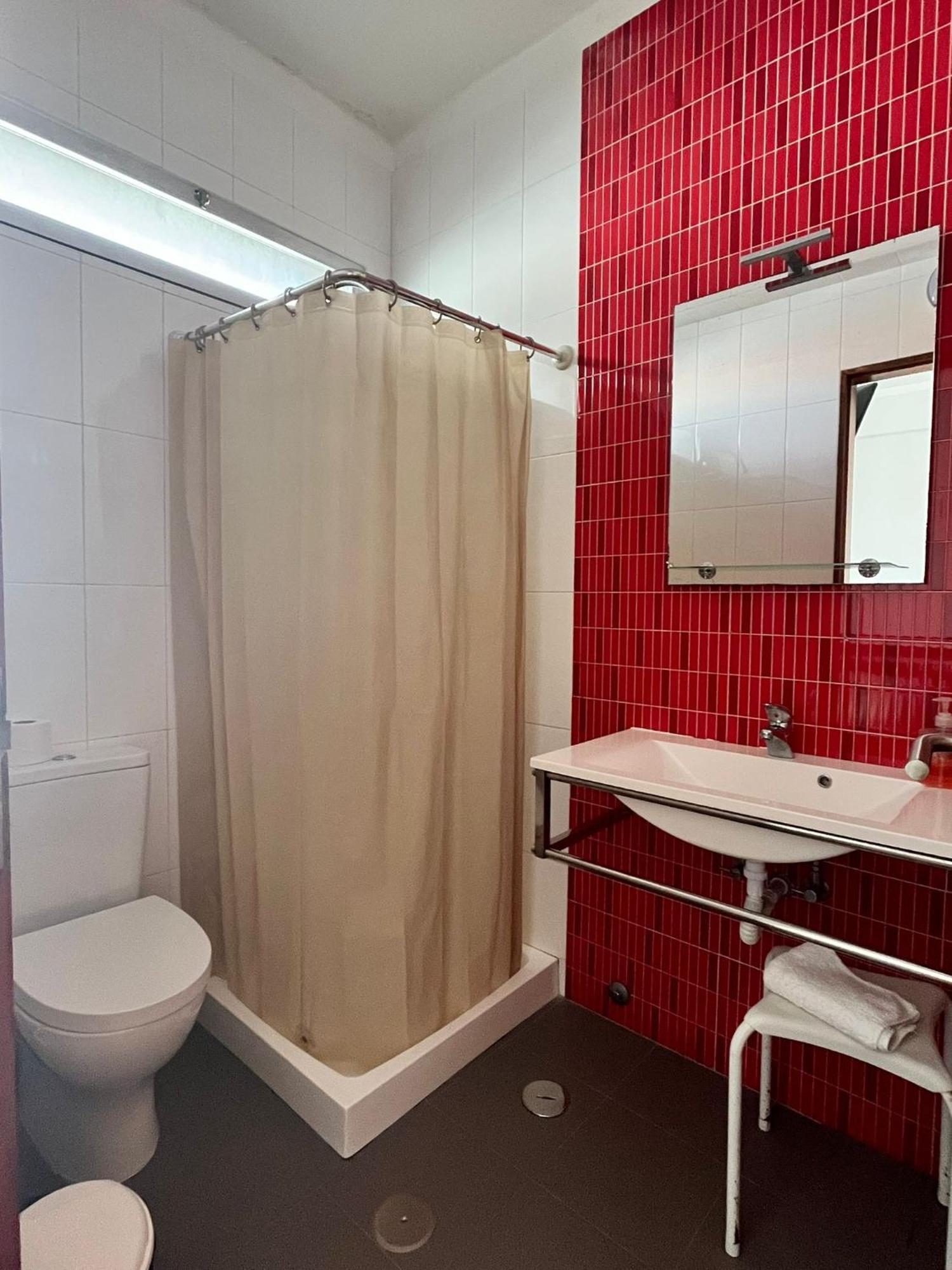 Residencia Aviz Hotel Peniche Bagian luar foto