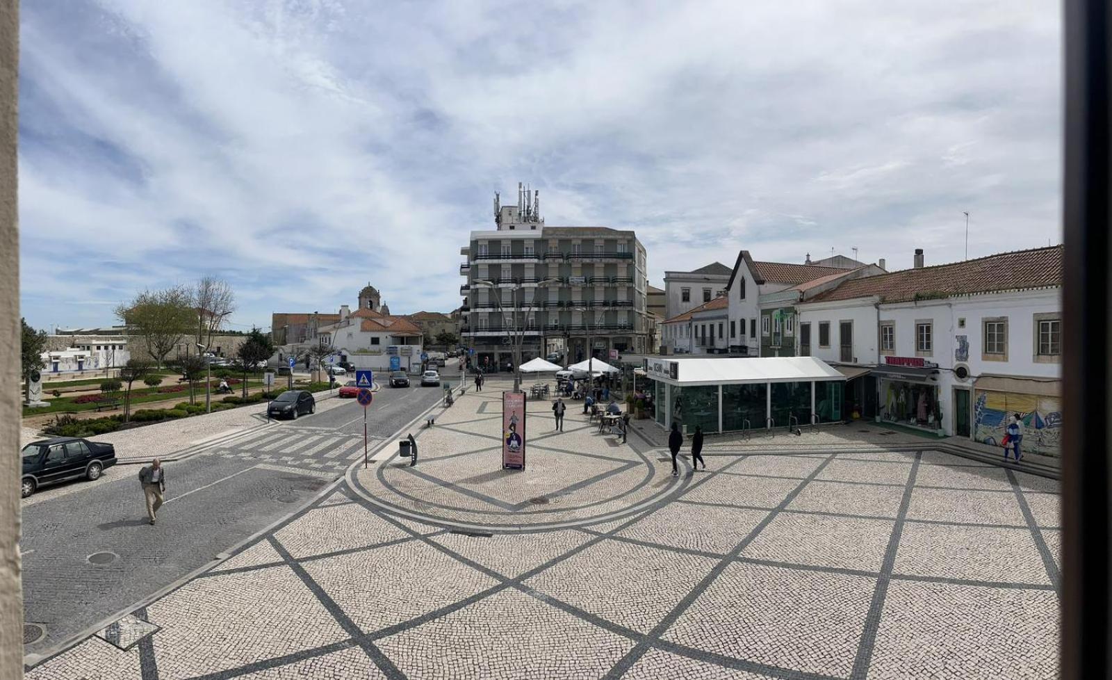Residencia Aviz Hotel Peniche Bagian luar foto