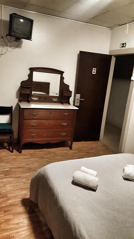 Residencia Aviz Hotel Peniche Bagian luar foto